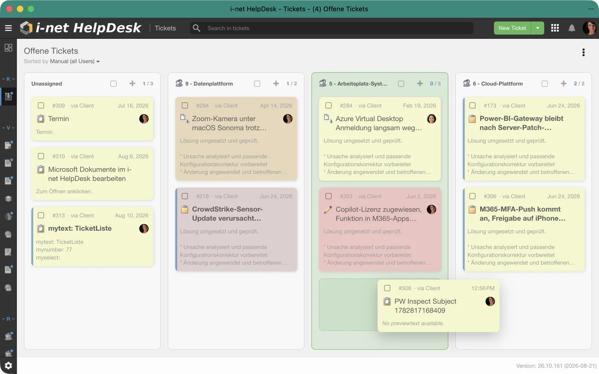 i-net HelpDesk mit offenen Tickets als Karten in mehreren Kanban-Spalten; eine Karte wird gerade verschoben.